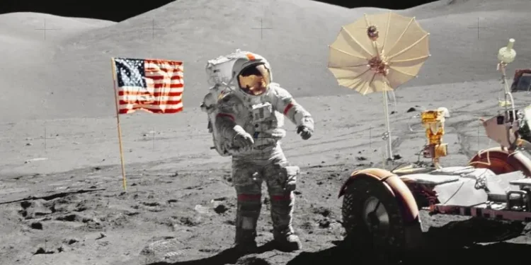 انسان 50 سال تک چاند پر دوبارہ کیوں نہ جا سکا؟