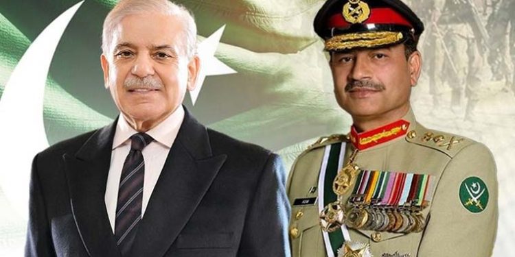 فیلڈ مارشل نے آگ کے شعلے بجھانے، مذاکرات کروانے میں تاریخی کردار ادا کیا: وزیراعظم