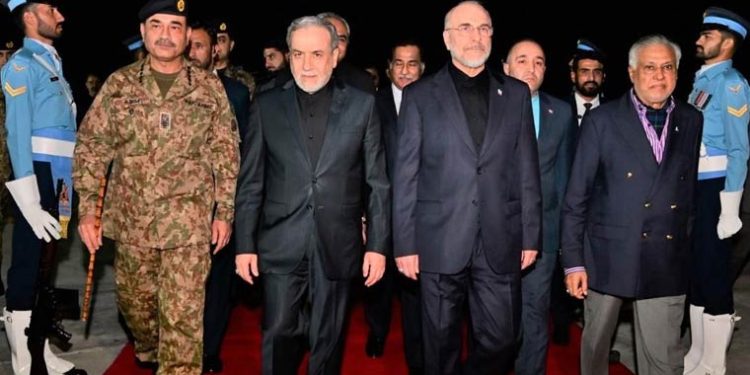 امن کی خوشبو: محمد باقر قالیباف کی قیادت میں ایرانی وفد اسلام آباد پہنچ گیا