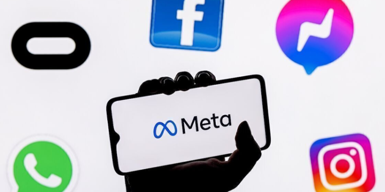 میٹا نے اپنے انجنیئرز نئی اے آئی ٹیم میں منتقل کردیے، ملازمین کی برطرفی کا امکان